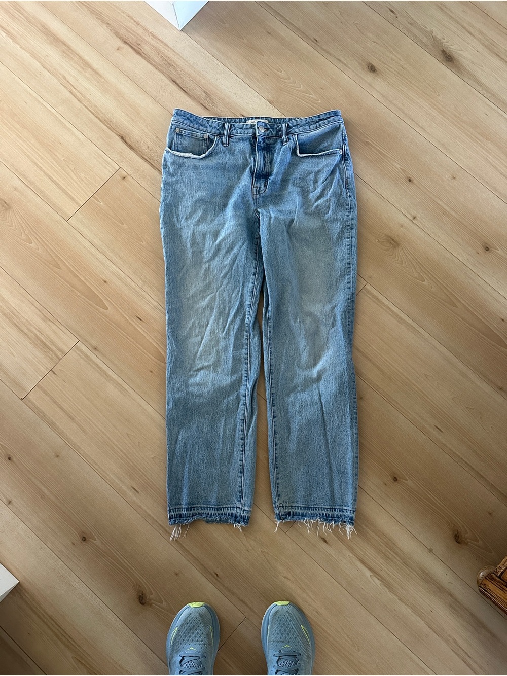 Madewell Jeans “curvy mid rise 90’s straight” Size 31